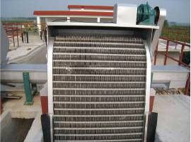 YHF型回轉(zhuǎn)式固液分離機(jī)