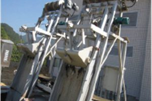 YGSY型鋼絲繩牽引式柵除污機(jī)