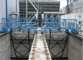 YHG型行車抬耙式刮泥機